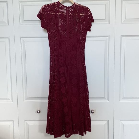 F21 Contemporary Floral Crochet MIDI Dress in Red size L - Picture 4 of 5